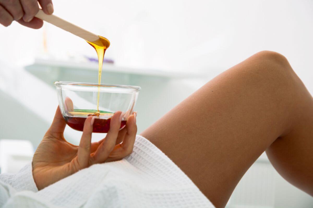 Waxing hair removal service